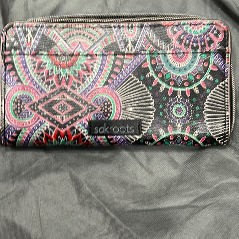Sak Roots Wallet